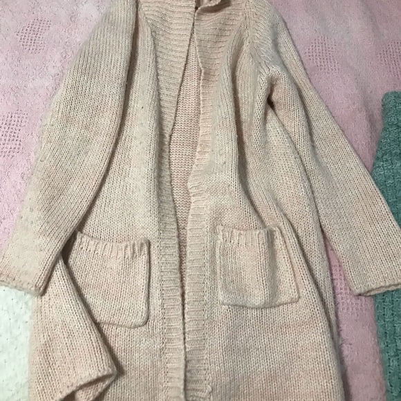 Cardigan - Picture 2 of 3